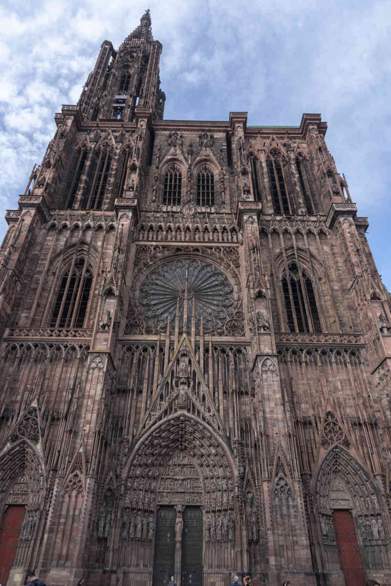 Francia - Alsacia 011 - Estrasburgo - catedral de Notre Dame.jpg